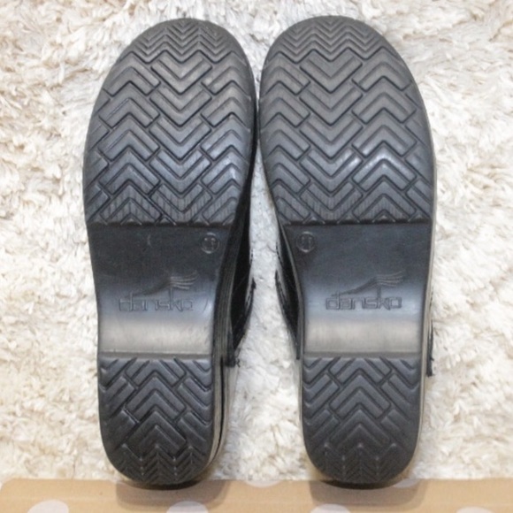 Dansko Black Leather Stapled Professional Clogs - Picture 4 of 7